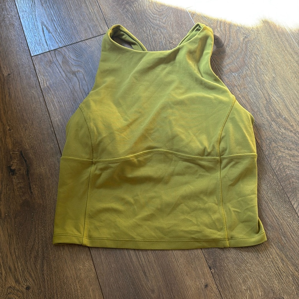 Lululemon Key to balance tank size 4